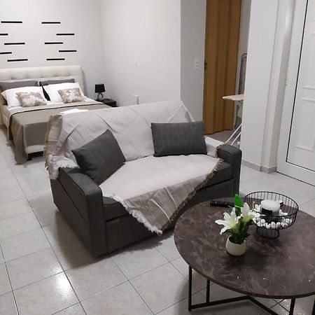 Karababás Seaview Chalkis 아파트 외부 사진